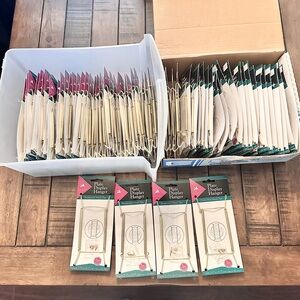 40 New Brass Wire Plate Hangers for 7.5" to 9.5" Plates Med Matching Vinyl Tips